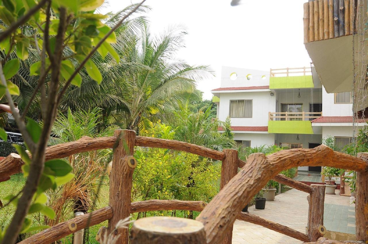 Resort Ruturaj Inn Alibaug Esterno foto